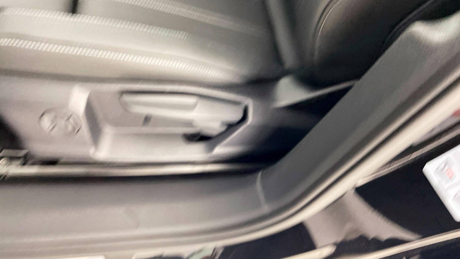 Used Audi Q4 e-tron 2025 for sale - 77602798: Photo 40