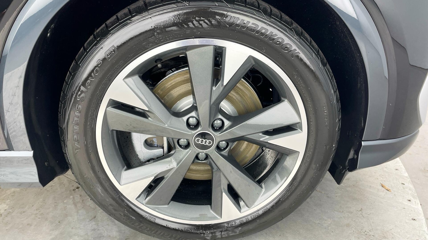 Used Audi Q4 e-tron 2025 for sale - 77602798: Photo 5