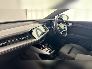 Used Audi Q4 e-tron 2025 for sale - 79386366: Photo