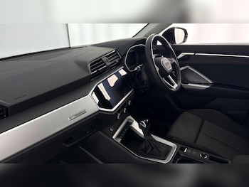 Used Audi Q3 2024 for sale - 76882793: Photo