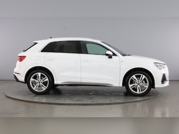 Used Audi Q3 2025 for sale - 77505239: Photo