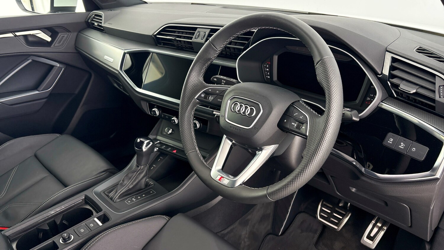 Used Audi Q3 2025 for sale - 77505239: Photo 6