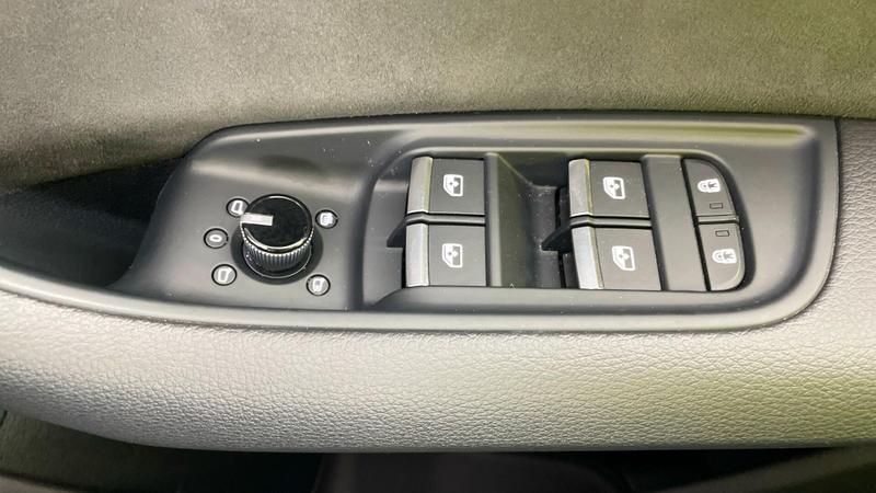 Used Audi Q8 2025 for sale - 76766996: Photo 22