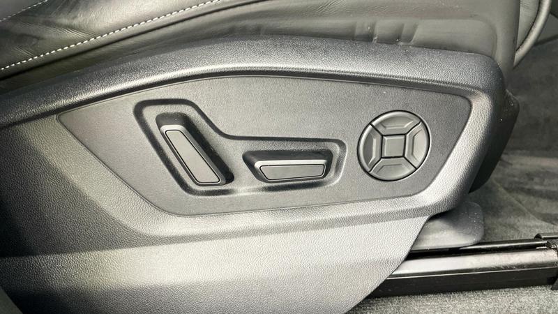 Used Audi Q8 2025 for sale - 76766996: Photo 32