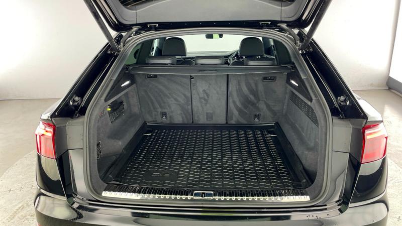 Used Audi Q8 2025 for sale - 76766996: Photo 42