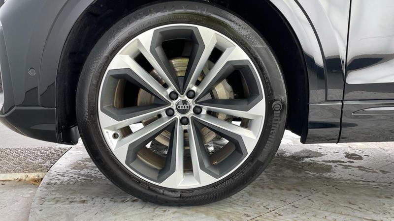 Used Audi Q8 2025 for sale - 76766996: Photo 5