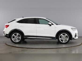Used Audi Q3 2023 for sale - 76117466: Photo 4
