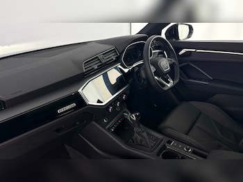 Used Audi Q3 2025 for sale - 77906768: Photo