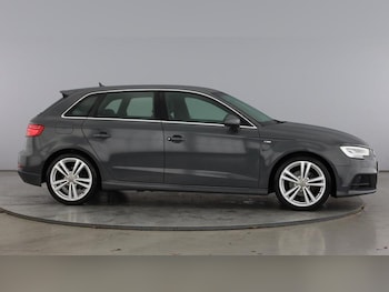 Used Audi A3 2018 for sale - 76394219: Photo