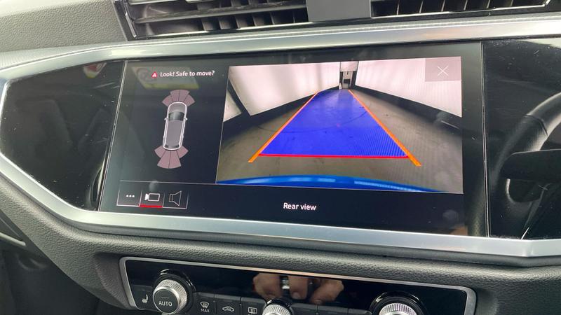 Used Audi Q3 2021 for sale - 76664836: Photo 15