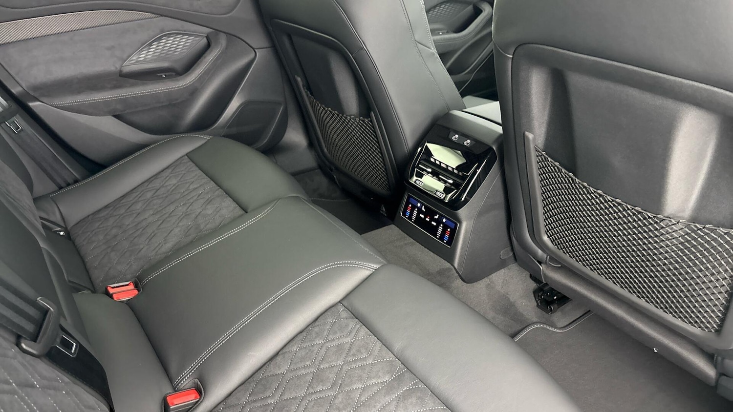 Used Audi A6 Saloon for sale - 78018526: Photo 32