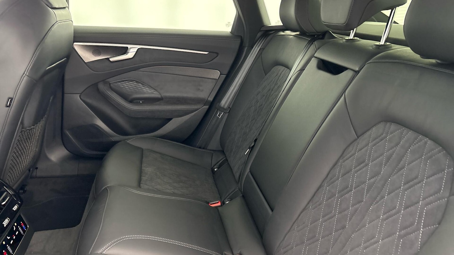 Used Audi A6 Saloon for sale - 78018526: Photo 39