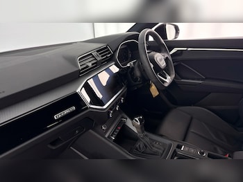 Used Audi Q3 2025 for sale - 77505117: Photo