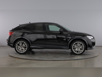 Used Audi Q3 2025 for sale - 77505117: Photo