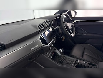 Used Audi Q3 2025 for sale - 77225892: Photo