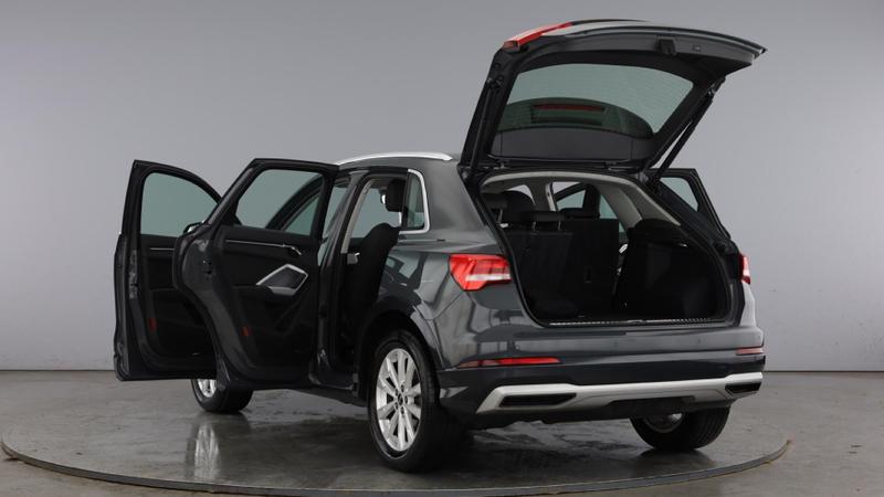Used Audi Q3 2023 for sale - 76438449: Photo 11