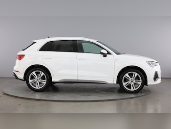 Used Audi Q3 2025 for sale - 77851565: Photo