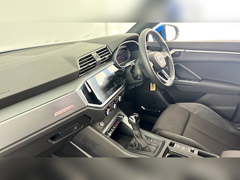 Used Audi Q3 2019 for sale - 77505077: Photo