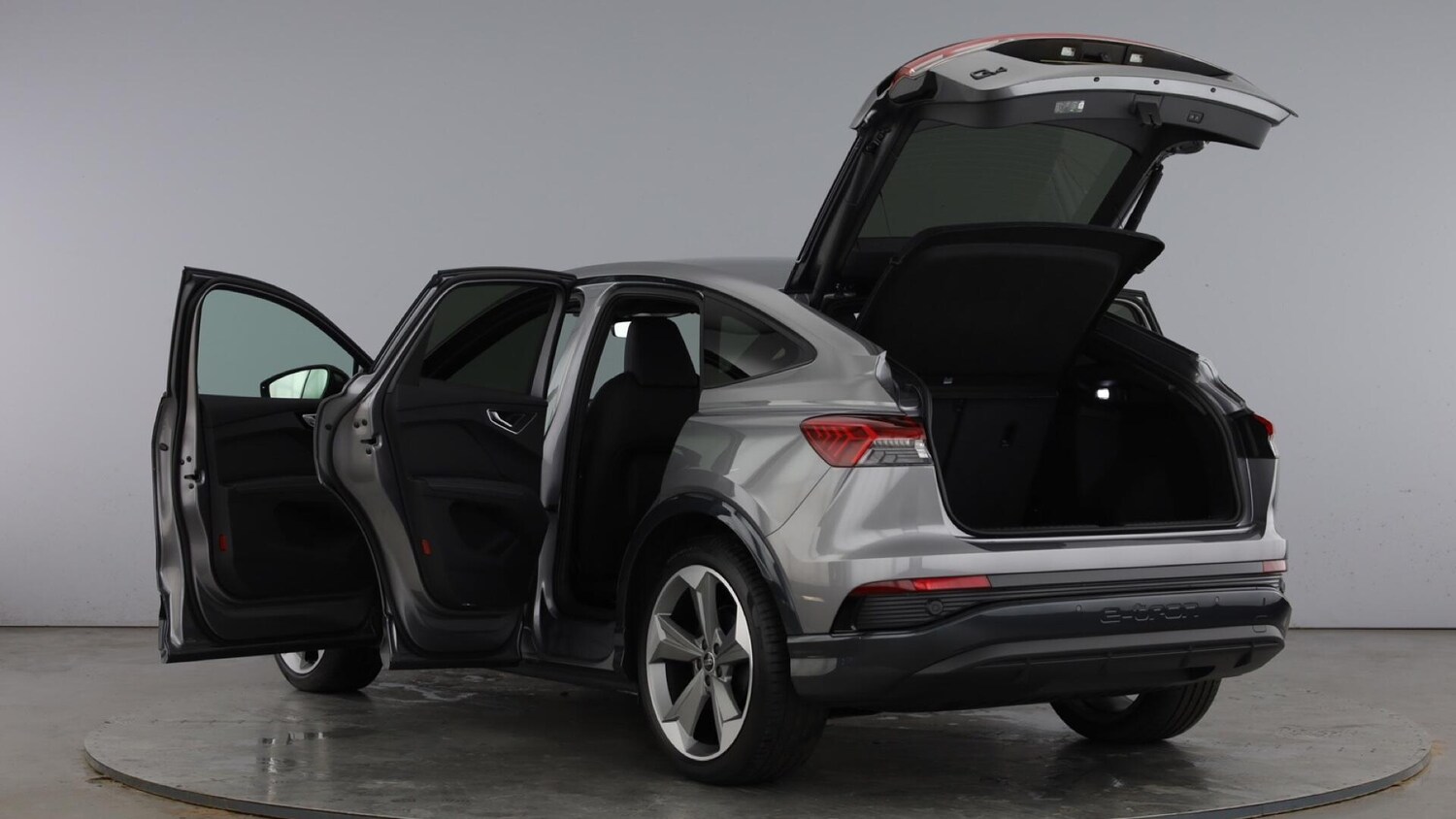 Used Audi Q4 e-tron 2025 for sale - 77721470: Photo 11