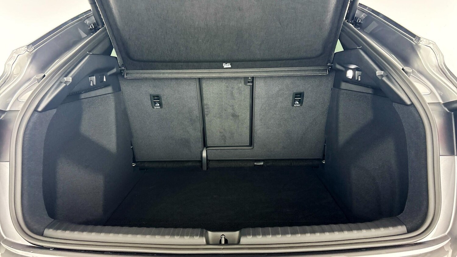 Used Audi Q4 e-tron 2025 for sale - 77721470: Photo 15