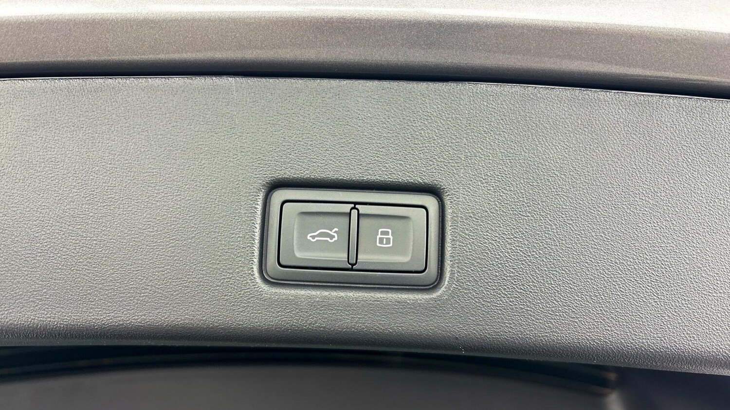 Used Audi Q4 e-tron 2025 for sale - 77721470: Photo 17