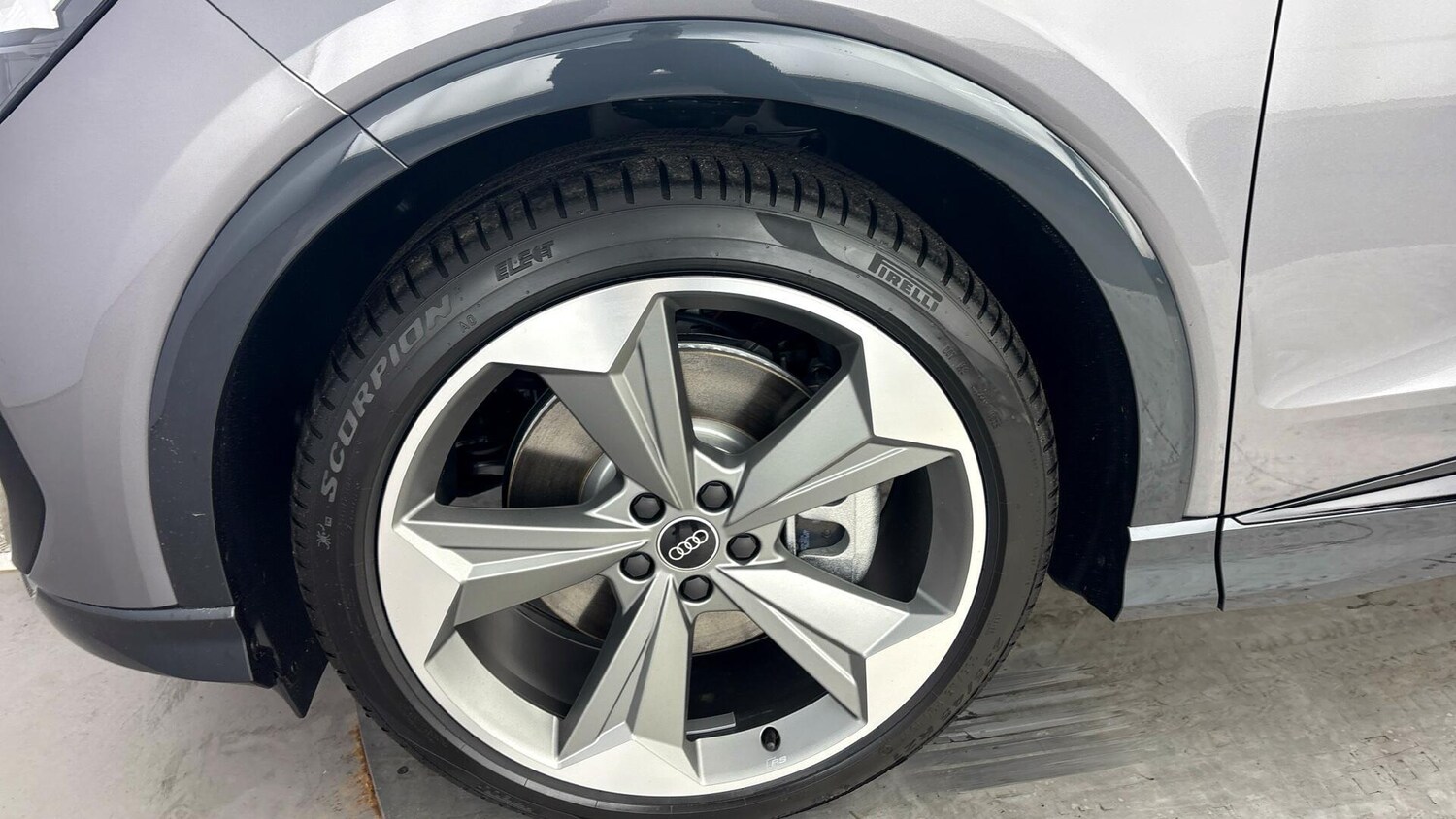 Used Audi Q4 e-tron 2025 for sale - 77721470: Photo 28