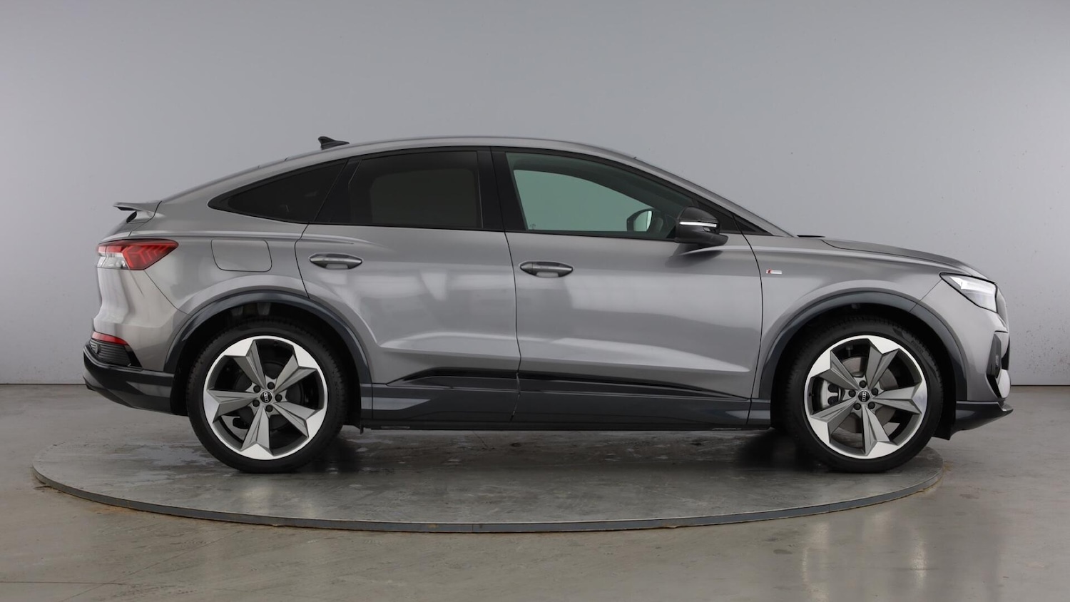 Used Audi Q4 e-tron 2025 for sale - 77721470: Photo 4