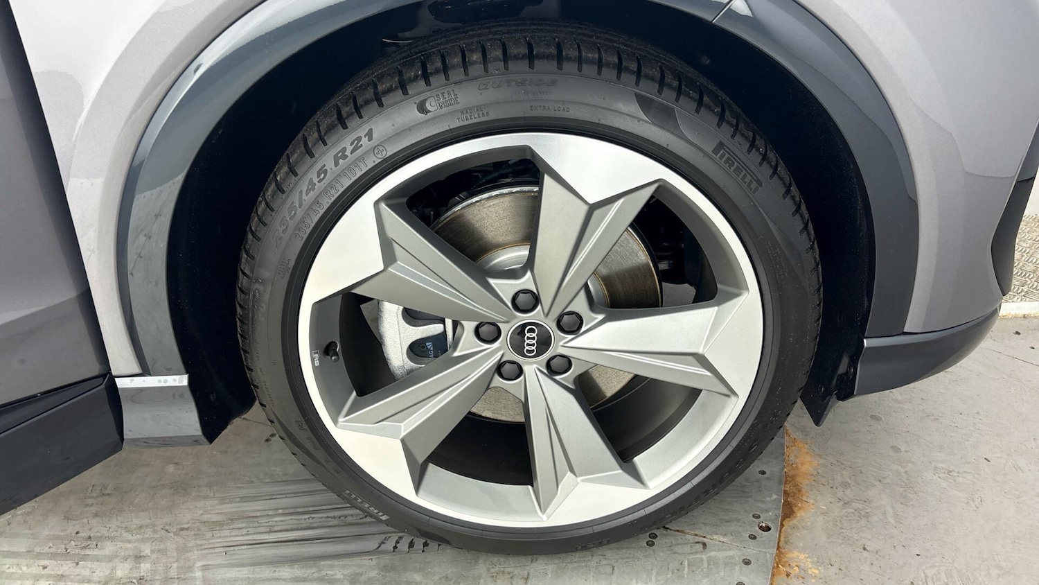 Used Audi Q4 e-tron 2025 for sale - 77721470: Photo 5