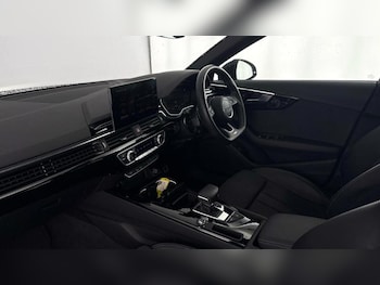 Used Audi A4 2022 for sale - 77025820: Photo