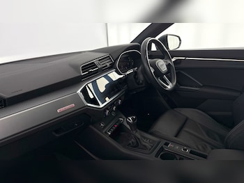 Used Audi Q3 2023 for sale - 78852820: Photo