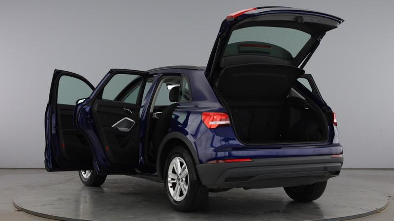 Used Audi Q3 2023 for sale - 76117538: Photo 11