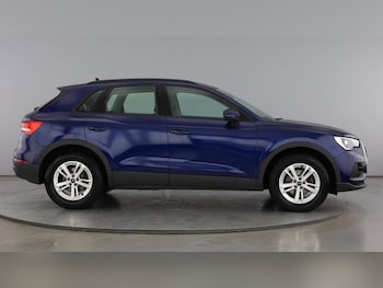 Used Audi Q3 2023 for sale - 76117538: Photo