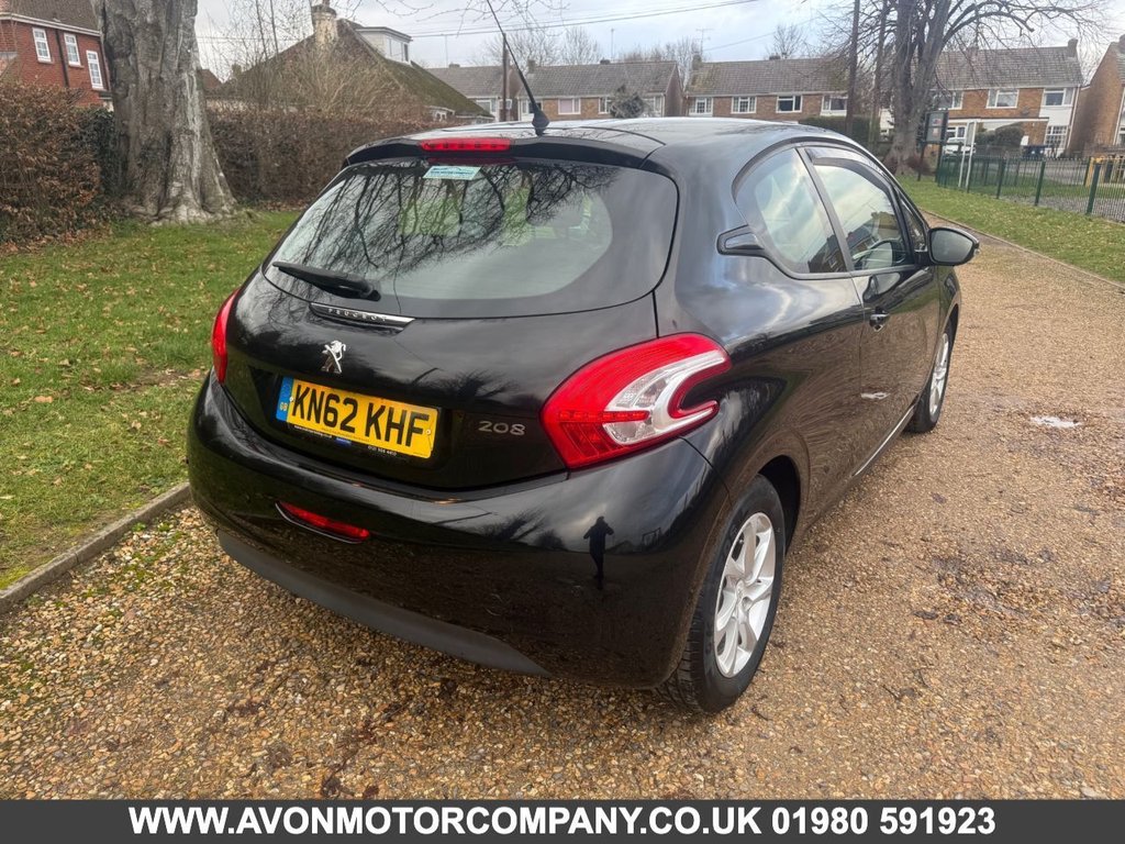 Used Peugeot 208 2012 for sale - 77372860: Photo 4