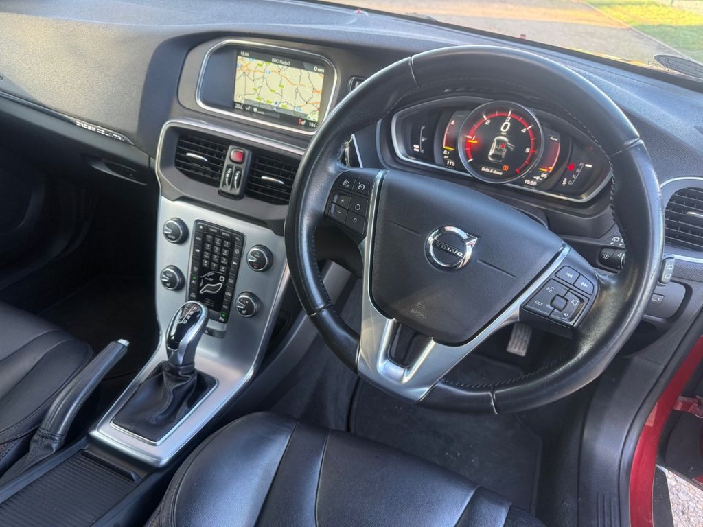 Used Volvo V40 2017 for sale - 77826836: Photo 6