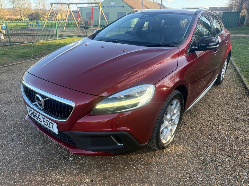 Used Volvo V40 2017 for sale - 77826836: Photo 9