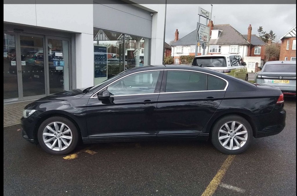 Used Volkswagen Passat 2015 for sale - 77588240: Photo 2