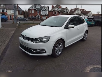 Used Volkswagen Polo 2016 for sale - 77627444: Photo
