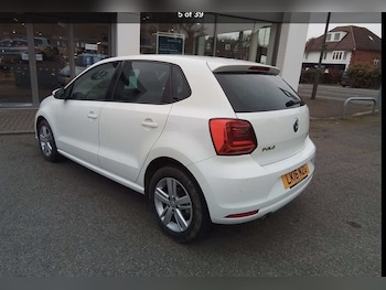 Used Volkswagen Polo 2016 for sale - 77627444: Photo