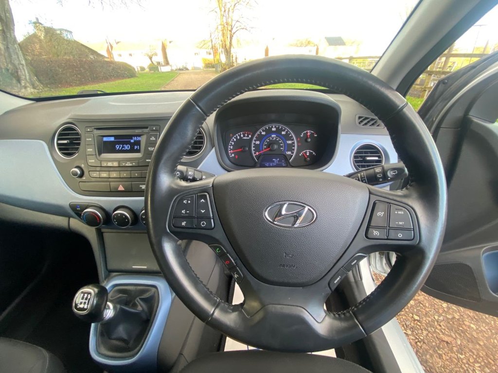 Used Hyundai i10 2014 for sale - 77394822: Photo 5