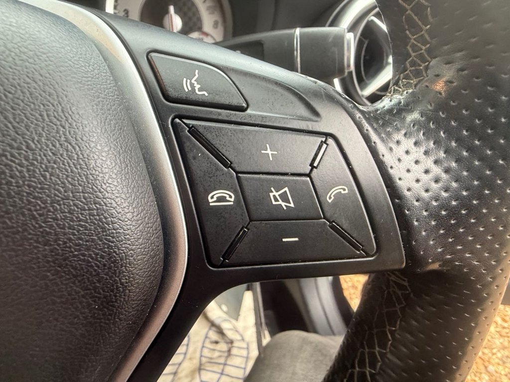 Used Mercedes-Benz A-Class 2015 for sale - 76654433: Photo 11