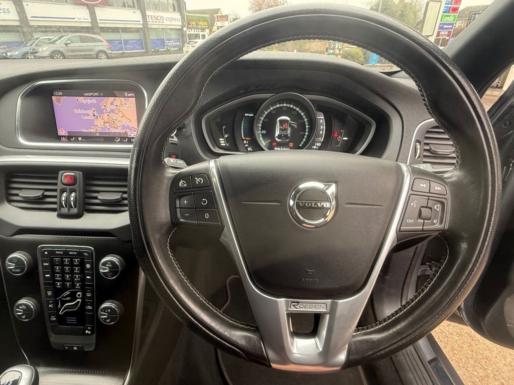 Used Volvo V40 2018 for sale - 77583583: Photo 10