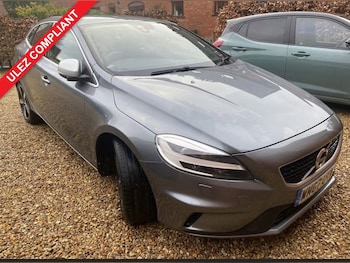 Used Volvo V40 2018 for sale - 77583583: Photo