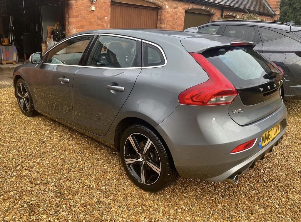Used Volvo V40 2018 for sale - 77583583: Photo 3