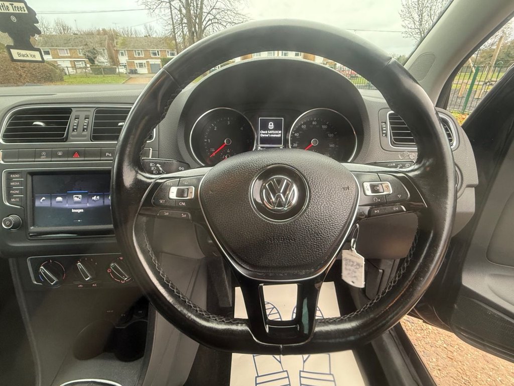 Used Volkswagen Polo 2016 for sale - 76655017: Photo 8