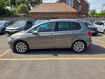 Used Volkswagen Golf SV 2014 for sale - 78781040: Photo
