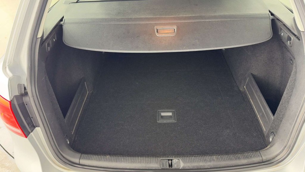 Used Volkswagen Passat 2013 for sale - 77080477: Photo 17