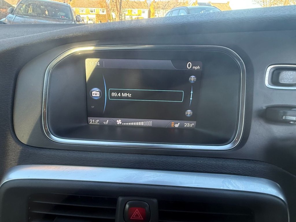 Used Volvo V40 2014 for sale - 77451633: Photo 18