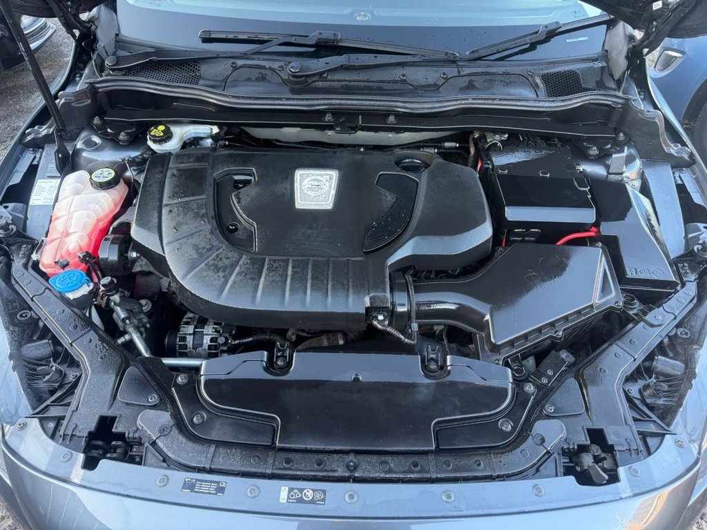 Used Volvo V40 2014 for sale - 77451633: Photo 25