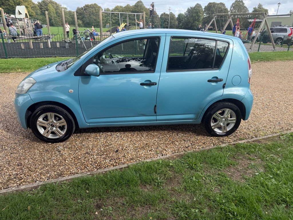 Used Daihatsu Sirion 2006 for sale - 75947680: Photo 7
