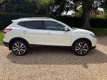 Used Nissan Qashqai 2015 for sale - 75947318: Photo